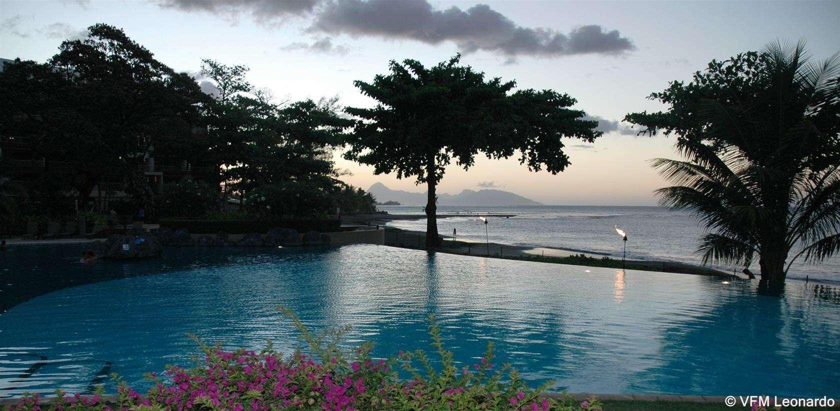 Tahiti Pearl Beach Resort & Spa Exterior foto